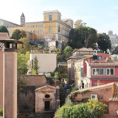 Luxury Art Apartment In Trastevere With Terrace ローマ エクステリア 写真