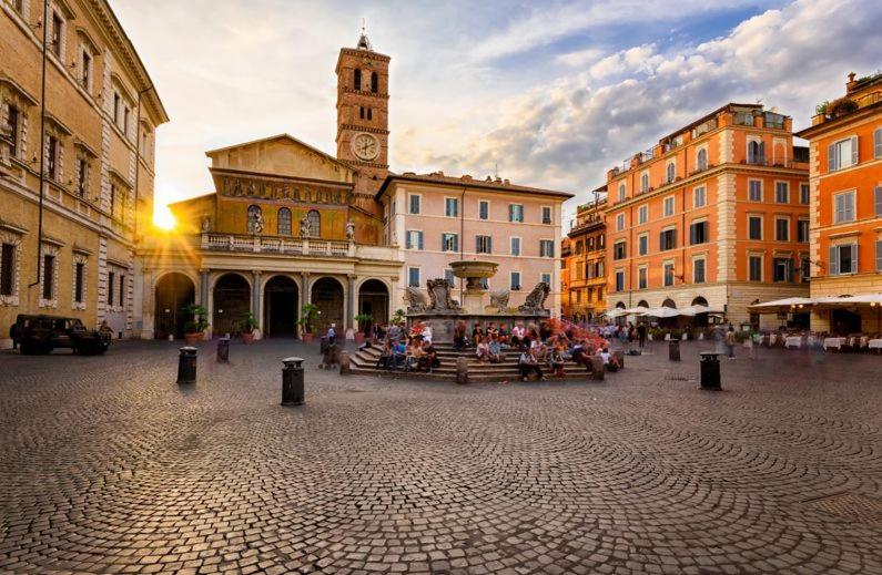 Luxury Art Apartment In Trastevere With Terrace ローマ エクステリア 写真