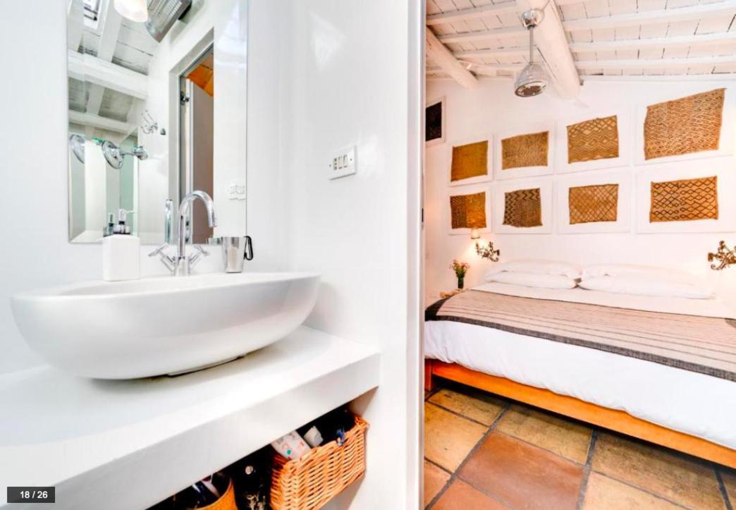 Luxury Art Apartment In Trastevere With Terrace ローマ エクステリア 写真