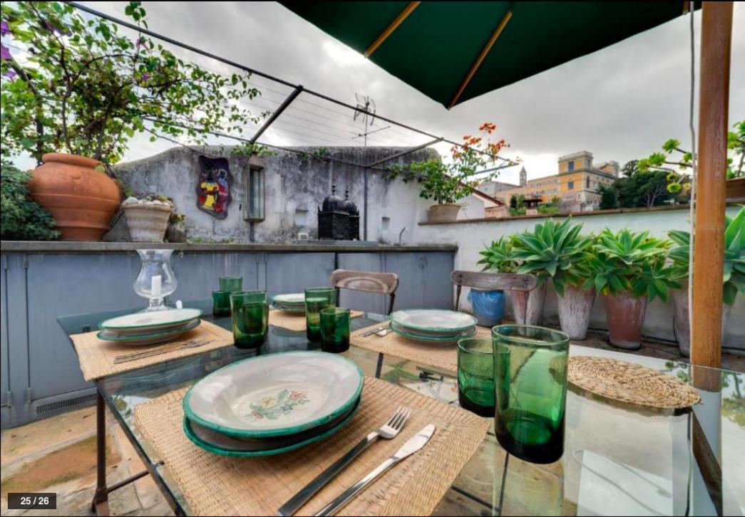 Luxury Art Apartment In Trastevere With Terrace ローマ エクステリア 写真