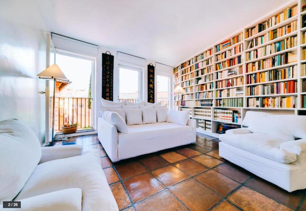 Luxury Art Apartment In Trastevere With Terrace ローマ エクステリア 写真